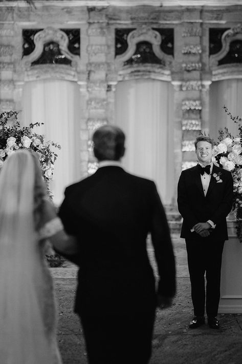 Wedding Pictures Walking Down The Aisle, Bride And Father Walking Down The Aisle, Wedding Ceremony Kiss Pictures, European Wedding Photos, Aisle Pictures Wedding, Wedding Photos Walking Down The Aisle, Wedding Venue Pictures, Detailed Shots Wedding, Wedding Photo Inspo Ceremony