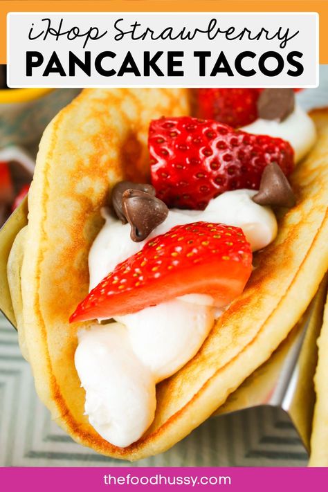 These copycat IHOP Strawberry Cheesecake Pancake Tacos are silver dollar pancakes filled with creamy cheesecake mousse and topped with fresh sliced strawberries and chocolate chips. Light, creamy and delicious - a pancake lover's dream! Pancake Breakfast Ideas, Fun Breakfast Ideas For Kids, Ihop Food, I Hop Pancake Recipe, Strawberry Cheesecake Pancakes, Pancake Tacos, Dollar Pancakes, Cheesecake Pancakes, Ihop Pancakes