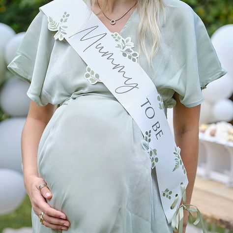 Baby Shower Verde, Sage Green Ribbon, Shower Options, Safari Theme Baby Shower, Shower Table Decorations, Baby Shower Summer, Sage Green Baby Shower, Ash Baby, Baby Number 3