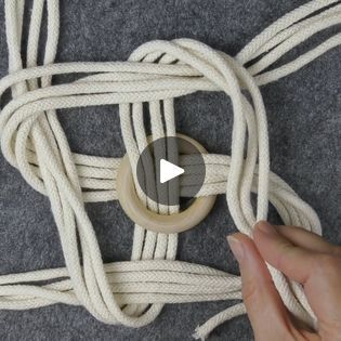 Josephine Knot Plant Hanger, Adjustable Macrame Plant Hanger, Josephine Knot Tutorial, Macrame Knots Step By Step, Josephine Knot, Plant Hanger Diy, Macrame School, Diy Rope Basket, Macrame Plant Hanger Tutorial