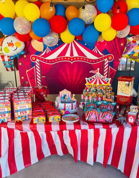 Carnival Theme Treat Table, 1st Birthday Party Carnival Theme, Baby Carnival Birthday Party, 2nd Birthday Carnival Theme, Carnival Themed Party Food, Carnival Kids Party, Carnival Graduation Party, Circus Party Food Ideas, Toddler Circus Birthday Party