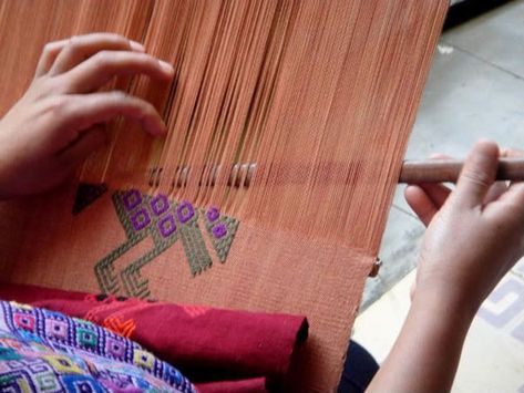 Guatemalan Weaving, Mayan Textiles, Guatemalan Textiles, Inkle Weaving, Inkle Loom, Indigenous Women, Guatemala City, Weaving Tutorial, Backstrap Loom