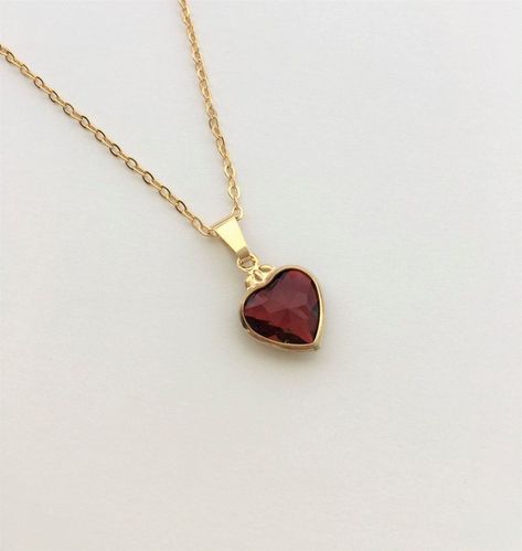 Heat Tattoo, Royal Accessories, Simple Heart Necklace, Bridal Capelet, Necklaces Ideas, Red Heart Necklace, Open Heart Necklace, Heart Necklaces, Butterfly Ring