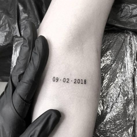 Wedding Date Tattoo For Men, Birthday Date Tattoos, Wedding Date Tattoos, Datum Tattoo, Number Tattoo Fonts, Inner Forearm Tattoo, Birthday Tattoo, Date Tattoos, Ankle Tattoos For Women