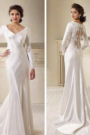 Bella Swan Wedding Dress, Twilight Wedding Dresses, Bella Wedding Dress, Iconic Wedding Dresses, Twilight Wedding, Swan Wedding, Bella Wedding, Long Sleeve Wedding Gowns, Classy Gowns