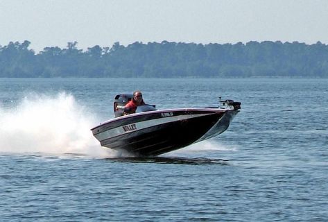 bullet boats | Last Edit: January 04, 2006, 02:40:02 PM by Largemouthlou » Bass Boat Ideas, Pontoon Ideas, Mako Boats, Wood Boat Building, Bass Boats, Flat Bottom Boats, Boat Racing, Virgin Island, Outboard Boats