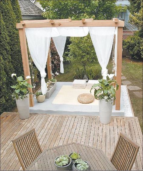 Breezy patio Outdoor Yoga Space, Outdoor Meditation Space, Yoga Spaces At Home, Yoga Meditation Space, Yoga Garden, Home Yoga Room, Outdoor Meditation, Zen Room, Meditation Area