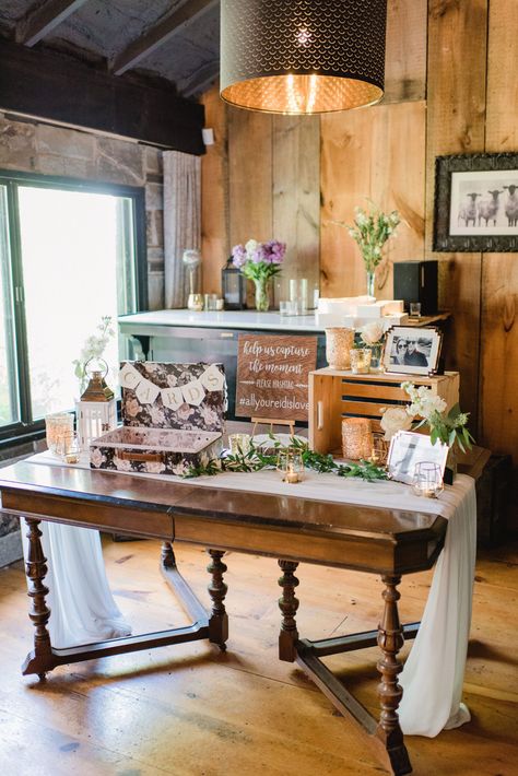 Guest Book Table Rustic Wedding, Bridal Shower Ideas Country Decorations Rustic Chic, Bridal Gift Table Ideas, Guest Card Table Wedding, Unique Gift Table Wedding, Rustic Card Table Wedding, Welcome Table Wedding Entrance Guest Books, Entryway Table Decor Wedding, Wedding Card Table Ideas Display