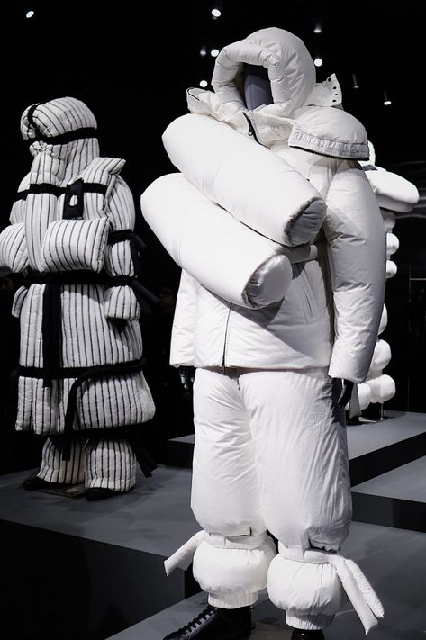 Abstract Fashion, Moncler Genius, Conceptual Fashion, Craig Green, Archive Fashion, Weird Fashion, Futuristic Fashion, Conceptual Design, Mode Inspo