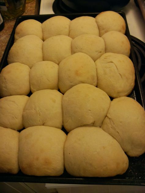 Sourdough Parker House Rolls, Pasta Dinner Ideas, Sourdough Dinner, Sourdough Dinner Rolls, Sourdough Rolls, Parker House Rolls, Dinner Roll, Sourdough Baking, Pasta Dinners