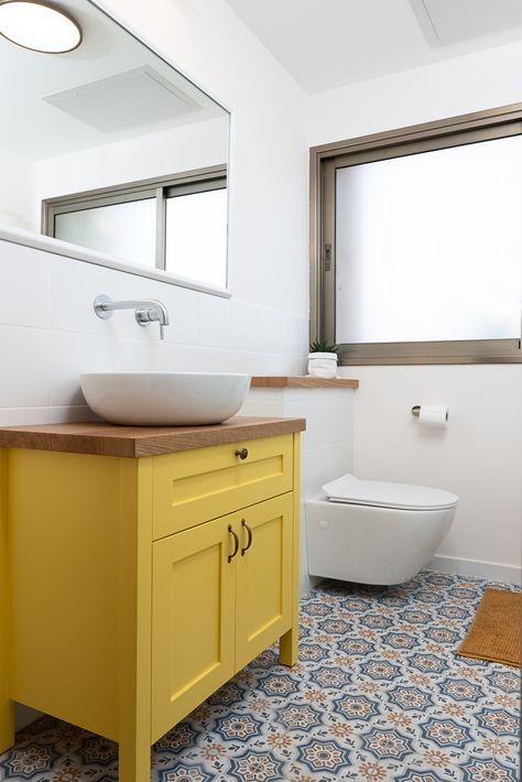 I designed a small and comfotable Yellow cupboard in this colorful bathroom Yellow Cabinets Bathroom, Vanity Cupboard Bathroom, Small Colourful Bathroom Ideas, Small Bathroom Colourful, Yellow Bathroom Cabinets, Yellow Small Bathroom, Mustard Bathroom Decor, Blue And Yellow Bathroom Ideas, Yellow Blue Bathroom