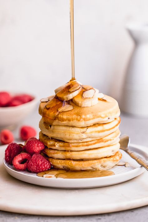 Greek Yogurt Pancakes - Easy and Fluffy! — Peanut Butter Plus Chocolate Vegan Blueberry Pancakes, Lemon Blueberry Pancakes, Lemon Pancakes, Vegan Pancake Recipes, Greek Yogurt Pancakes, Lemon Ricotta Pancakes, Pancakes Vegan, Yogurt Pancakes, Dessert Simple