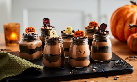 Mud Cups Recipe, Mud Cups, Cupcake Packaging, Oreo Biscuits, Halloween Foods, Fun Baking, Pinterest Contest, Caramel Flavoring, Halloween Food