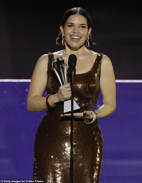 Critics Choice Awards 2024: America Ferrera dazzles at awards show True Winter Palette, Mikey Madison, Winter Palette, Fit People, Critics Choice Awards, America Ferrera, Jeremy Allen White, Critic Choice Awards, Love America