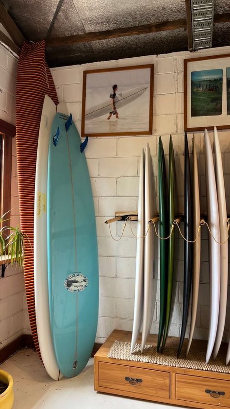 How To Store Surfboards, Surfboard Organization, Surfboard Rack Garage, Surf Shed, Surf Shack Interior, Surf Shop Interior, Surf Home, Surfboard Shop, Surfboard Stand