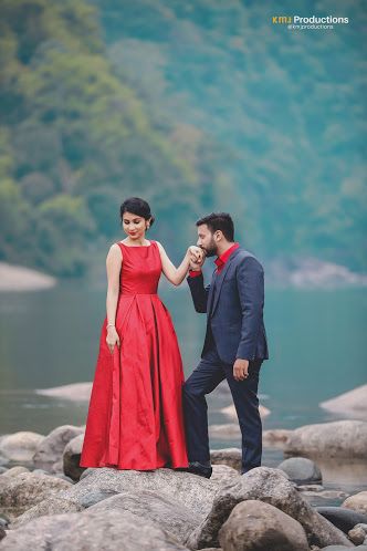 शादी की तस्वीरें, Wedding Couple Pictures, Pre Wedding Photoshoot Props, Indian Wedding Poses, Pre Wedding Photoshoot Outfit, Indian Wedding Photography Couples, Wedding Photoshoot Props, Pre Wedding Shoot Ideas, Indian Wedding Couple Photography