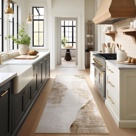 10 Luxurious Kitchen Cabinet Inspirations Traditional Kitchen Small, Home Renovation Tips, Magnolia Kitchen Ideas, Galley Kitchen Layout Floor Plans, Cream And Black Kitchen, Modern Spanish Style Kitchen, White Galley Kitchens, Modern Traditional Kitchen, Timeless Kitchen Design