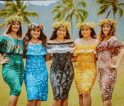 Cook Island Dress, Pacific Dress Designs, Cook Island Patterns, Tav Pacific Dresses, Resort Dresses Tropical, Island Dresses Pacific, Tropical Theme Outfit, Island Outfits Tropical, Pacific Island Dress Patterns