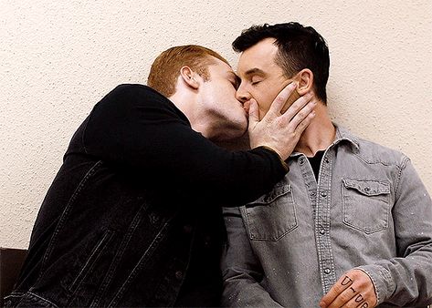 gallavich season 10 Gallavich Fanart, Sirius Orion Black, Shameless Us, Carl Shameless, The Shameless, Shameless Scenes, Shameless Mickey And Ian, Orion Black, Shameless Characters