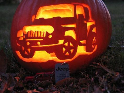 Carve a Jeep Pumpkin this year! Jeep Pumpkin Carving, Halloween Jeep, Jeep Pictures, Jeep Quotes, Fall Interior Design, Famous Art Pieces, Pumkin Carving, Badass Jeep, Halloween Pumpkin Designs