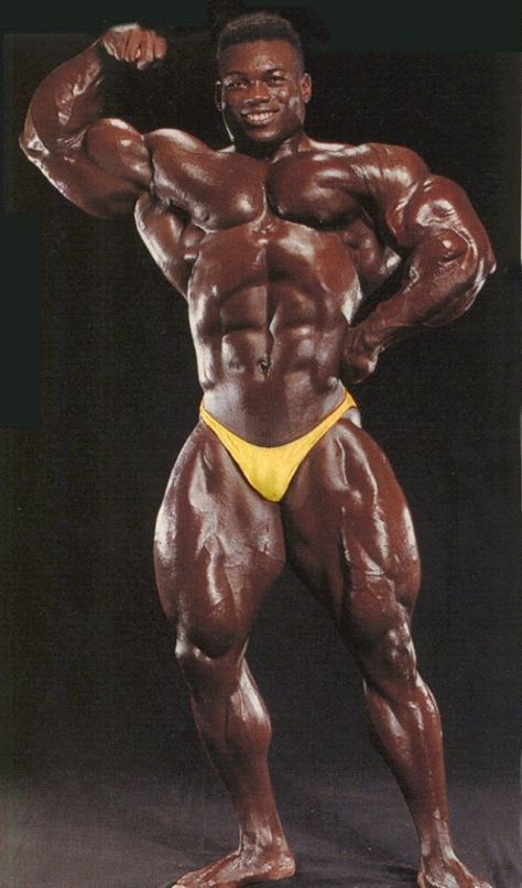 Victor Richards Charles Atlas, Schwarzenegger Bodybuilding, Men's Bodybuilding, Muscular Development, Training Room, Ronnie Coleman, Bodybuilders Men, Body Building Men, Mr Olympia