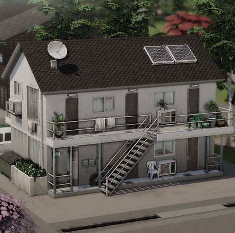 Sims Gallery Houses, Sims 4 Apartment Layout, Japan Apartment, 80s House, Double House, Japanese Apartment, The Sims 4 Lots, Furniture Cc, Sims Freeplay Houses