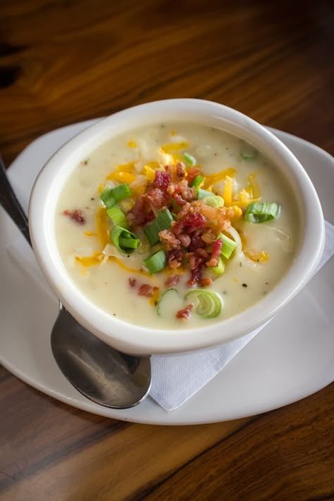 Pioneer Woman Sausage Potato Chowder - The Pioneer Kitchen Baked Potato Soup Crock Pot, Soup Crock Pot, Slow Cooker Potato Soup, Sausage Potato, Slow Cooker Potatoes, Potato Chowder, Potato Soup Crock Pot, Loaded Potato Soup, Loaded Baked Potato Soup