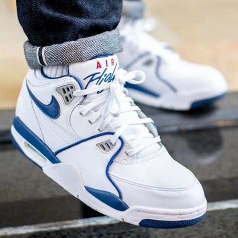 Nike Air Flight 89, Nike World, Nike Air Flight, Nike Fashion Shoes, Air Flight, Pretty Shoes Sneakers, All Nike Shoes, Nike Air Shoes, Fashion Shoes Sneakers