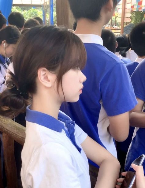 China School Uniform, Uniform Hairstyles, China School, Chinese Student, Pretty Nose, Beauty Tips For Glowing Skin, Student Girl, School Looks, Chuck Norris