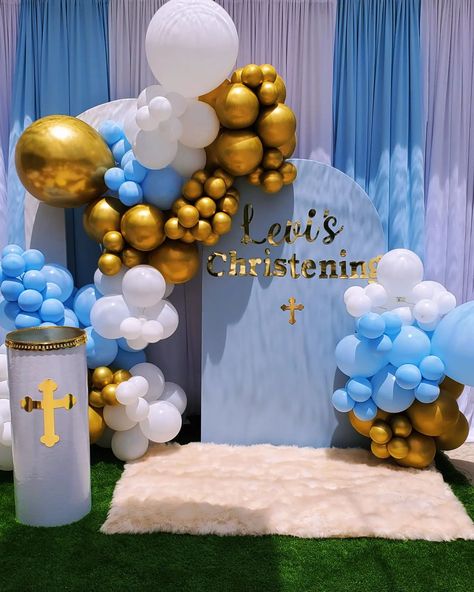 It's giving! #babychristening #babydecor #christening #eventplanner #blue #elegantlycrafted #christeningdecor Christening Backdrop, Backdrop Balloon Garland, Chiara Backdrop, Backdrop Balloon, Balloon Centerpieces, Balloon Backdrop, Baby Christening, Cabin Style, Baby Shower Centerpieces