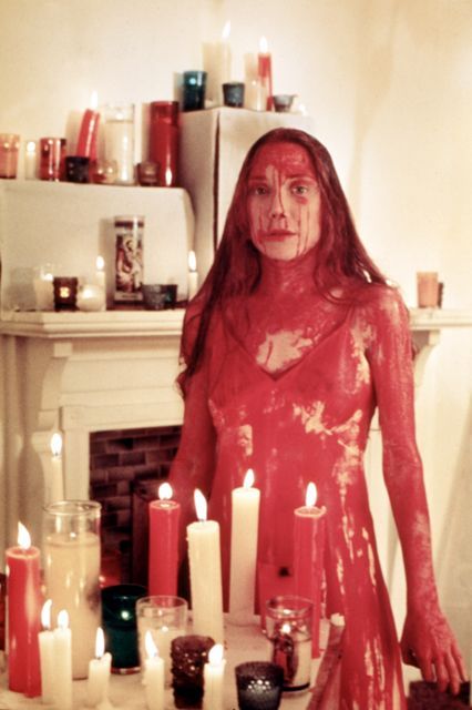 The Best Halloween Costumes For Your Zodiac Sign+#refinery29 Carrie Horror Movie, Carrie Costume, Carrie Stephen King, Carrie Movie, Carrie 1976, Scary People, Carrie White, Halloween Eye Makeup, Halloween Eyes