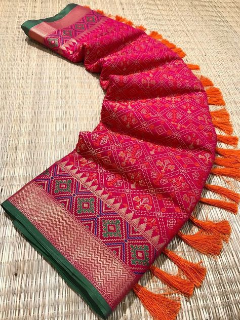 Marriage Jewellery, Patola Saree, Modern Saree, Kalamkari Saree, Organza Sarees, Trendy Sarees, Indian Attire, Designer Dresses Indian, Fancy Sarees