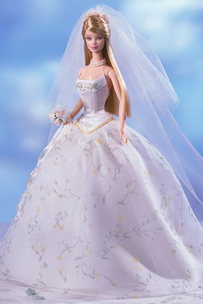 Our favorite wedding-day Barbies: Romantic Wedding Barbie (2001) Wedding Barbie, Barbie E Ken, Doll Wedding Dress, Куклы American Girl, Barbie Bridal, Barbie Wedding Dress, My Scene, Wedding Doll, Barbie Bride