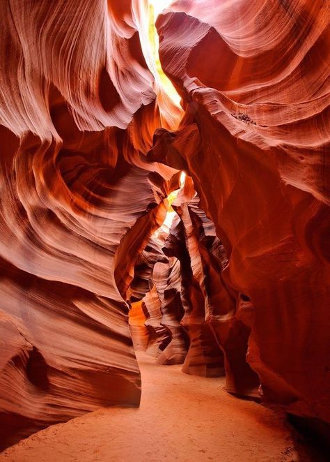 Discover the natural beauty of Lower Antelope Canyon, a slot canyon located in northern Arizona in Lake Powell Navajo Tribal Park. The departure point is located just a few minutes outside of Page, Arizona, on HWY 98. For more information or to schedule your visit, click here. Lower Antelope Canyon is shallower than Upper Antelope […] Antelope Canyon Arizona, Slot Canyon, Arizona Travel, Travel Spots, Beautiful Places On Earth, Usa Travel Destinations, Great Smoky Mountains, Antelope Canyon, Most Beautiful Places