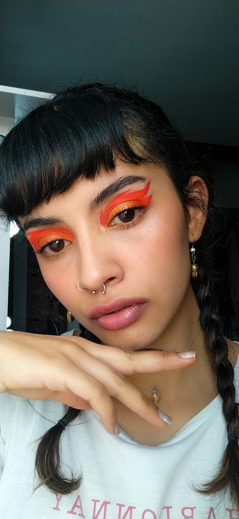 Dragon Makeup, Fire Costume, Fire Makeup, Coachella Makeup, Makeup Memes, Fire Eyes, Hand Makeup, Cool Makeup Looks, Colorful Eye Makeup