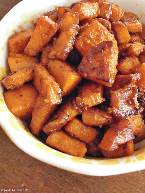 Jam Hands: Skillet Candied Sweet Potatoes Candied Sweet Potato Recipes, Canned Sweet Potato Recipes, Sweet Potato Side Dish, Sweet Potato Sides, Sweet Potato Dishes, Canning Sweet Potatoes, Sweet Potato Skillet, Candied Sweet Potatoes, Potato Sides