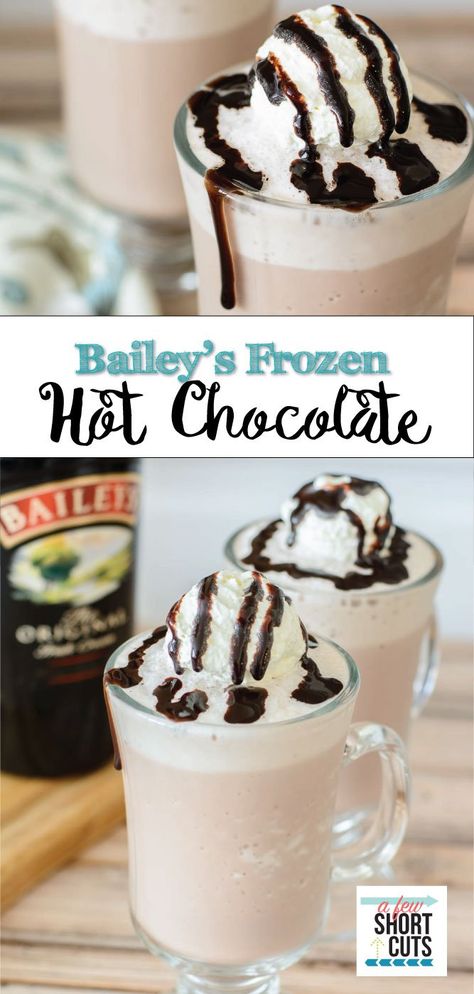 Simple, Chocolate, and Bailey's Irish Cream = one amazing adult dessert! Check out this Bailey's Frozen Hot Chocolate Recipe! Bailey's Recipes, Hot Chocolate Baileys, Baileys Frozen, Spiked Drinks, Baileys Cream, Cupcake Receptek, Frozen Hot Chocolate Recipe, Alcoholic Recipes, Baileys Drinks