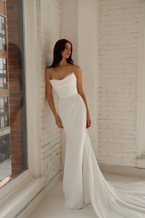 Sleek Timeless Wedding Dress, Strapless Draped Wedding Dress, Silk Silhouette Wedding Dress, Simple And Sleek Wedding Dress, Satin Wedding Dresses Fitted, Simple Sleek Wedding Dress Classy, Plain Modern Wedding Dress, Plain Ivory Wedding Dress, Simple Structured Wedding Dress