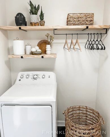 Laundry Room Organization Shelves, Organization Shelves, Small House Organization, Laundry Shelves, House Organization, Laundry Room Shelves, Laundry Room Renovation, Laundry Closet, Laundry Decor