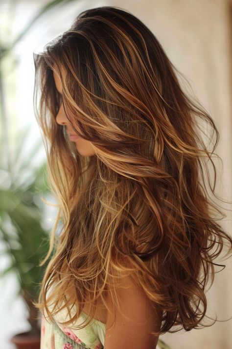 Sunkissed Brunette, Sunkissed Hair Brunette, Haircut Inspo, Brunette Hair With Highlights, Caramel Balayage, Brunette Balayage Hair, Balayage Brunette, Brown Blonde Hair, Summer Hair Color