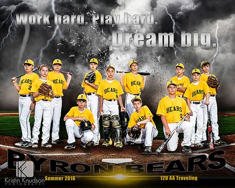 Baseball Team Poster Ideas, Baseball Team Photography, Baseball Team Banner Ideas, Team Baseball Picture Ideas, Baseball Banner Ideas, Baseball Team Photos, Baseball Picture Ideas, Baseball Team Pictures Poses, Baseball Portraits