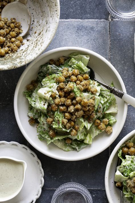 Simple Romaine Caesar Salad with Crispy Chickpea Croutons (vegan!) - Healthy Little Vittles Chickpea Romaine Salad, Romaine Caesar Salad, Chickpea Croutons, Crispy Chickpea, Vegan Caesar Dressing, Fresh Meal, Vegan Caesar, Increase Serotonin, Vegan Summer Recipes