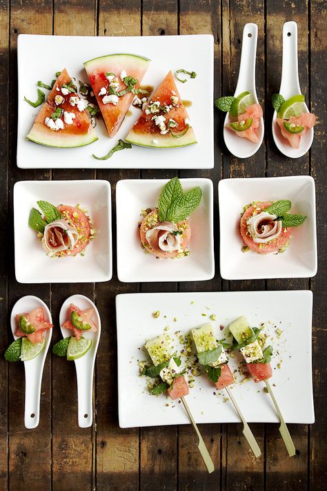 Fast Festive Watermelon Hors D'oeuvres Salad Hors D'oeuvres, Hors Doeuvres Table Display, Wedding Hors D'oeuvres Table, Watermelon Appetizer, Hors Devours Appetizers, Healthy Holiday Appetizers, Wedding Hors D'oeuvres, Innovative Recipes, Hors Devours