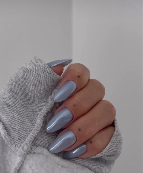 Icy Grey Nails, Nail Inspo For January, January Nails Chrome, Almond Nails Winter Colors 2023, Blue Gray Chrome Nails, Winter Crome Nails, Grey Blue Chrome Nails, Dusty Blue Chrome Nails, Ash Blue Nails