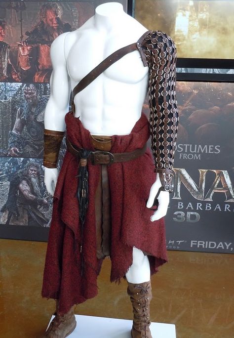 Conan costume from the new Conan movie.  Kilt is simple, a large piece of fabric draped over one belt, kept on with another. Barbarian Costume, Film Costumes, Armor Clothing, Viking Costume, Lisa Bonet, Larp Costume, Conan The Barbarian, Samana, Medieval Clothing