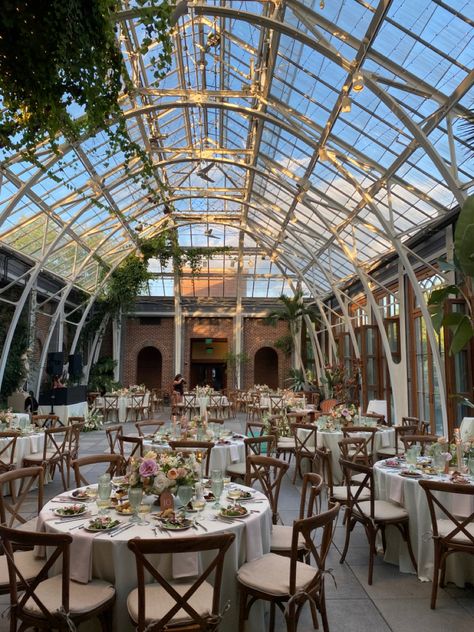 Wedding Venue Ideas Garden, Wedding Venue Ontario, Perfect Wedding Venue Outdoor, Green House Wedding Ceremony, Wedding Venue Greenhouse, Wedding Venue Canada, Conservatory Wedding Ceremony, Wedding Venue Windows, Smith Farm Gardens Wedding