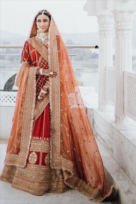 Lehenga Color Combinations, Latest Bridal Lehenga Designs, Best Indian Wedding Dresses, Sabyasachi Bridal, Red Bridal Dress, Bridal Lehenga Designs, Latest Bridal Lehenga, Bridal Dupatta, Sabyasachi Lehenga