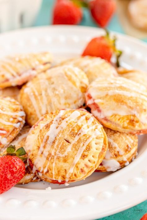 Easy Baked Strawberry Hand Pies - Play Party Plan Strawberry Hand Pies, Easy Jam, Strawberry Pie Filling, Hand Pie, Spring Desserts, Party Plan, Strawberry Filling, Strawberry Salad, Easy Strawberry