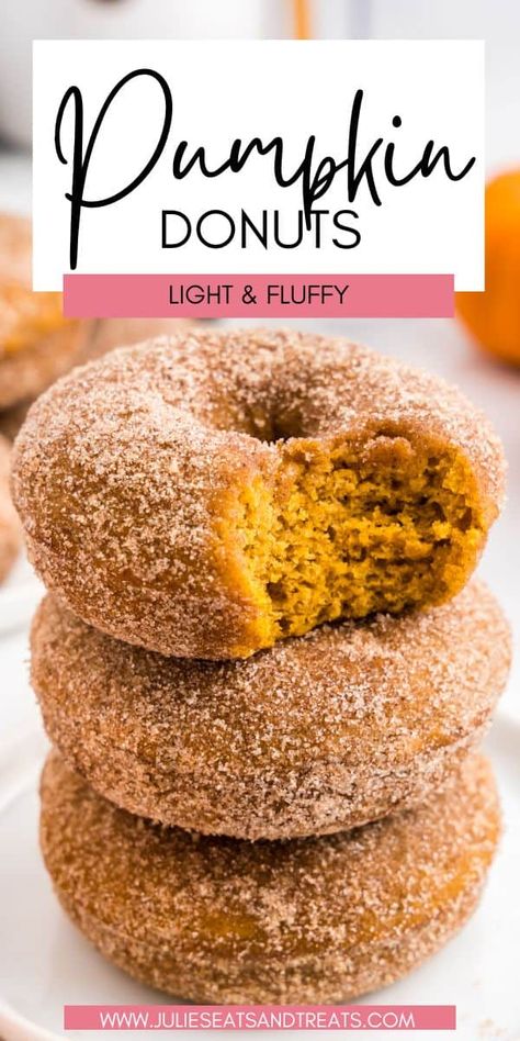 Greek Yogurt Donut Recipe, Pure Pumpkin Recipes, Pumpkin Puree Cake, Pumpkin Donuts Baked, Pumpkin Doughnuts, Pumpkin Donuts Recipe, Donuts Recipes, Pumpkin Doughnut, Pumpkin Spices