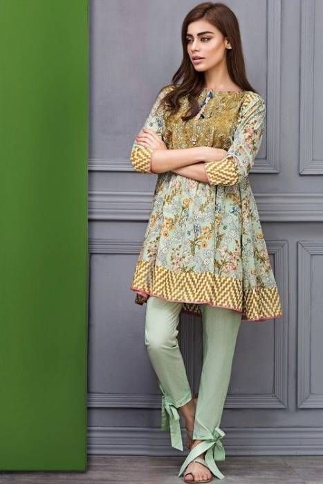 Casual Kameez Designs Pakistani, Kids Frocks Design Cotton, Winter Fashion Outfits Dressy, डिजाइनर कपड़े, Pakistani Dresses Online, Pakistani Fashion Casual, Lawn Suit, Kids Frocks Design, Pakistani Dresses Casual